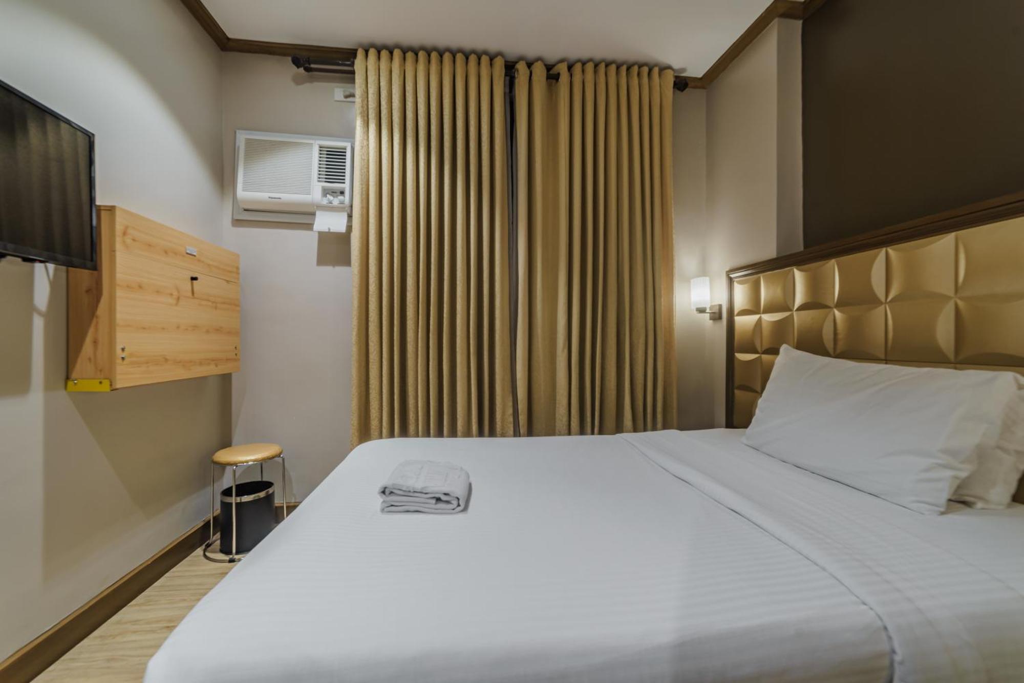 Robertson Hotel Нага Экстерьер фото