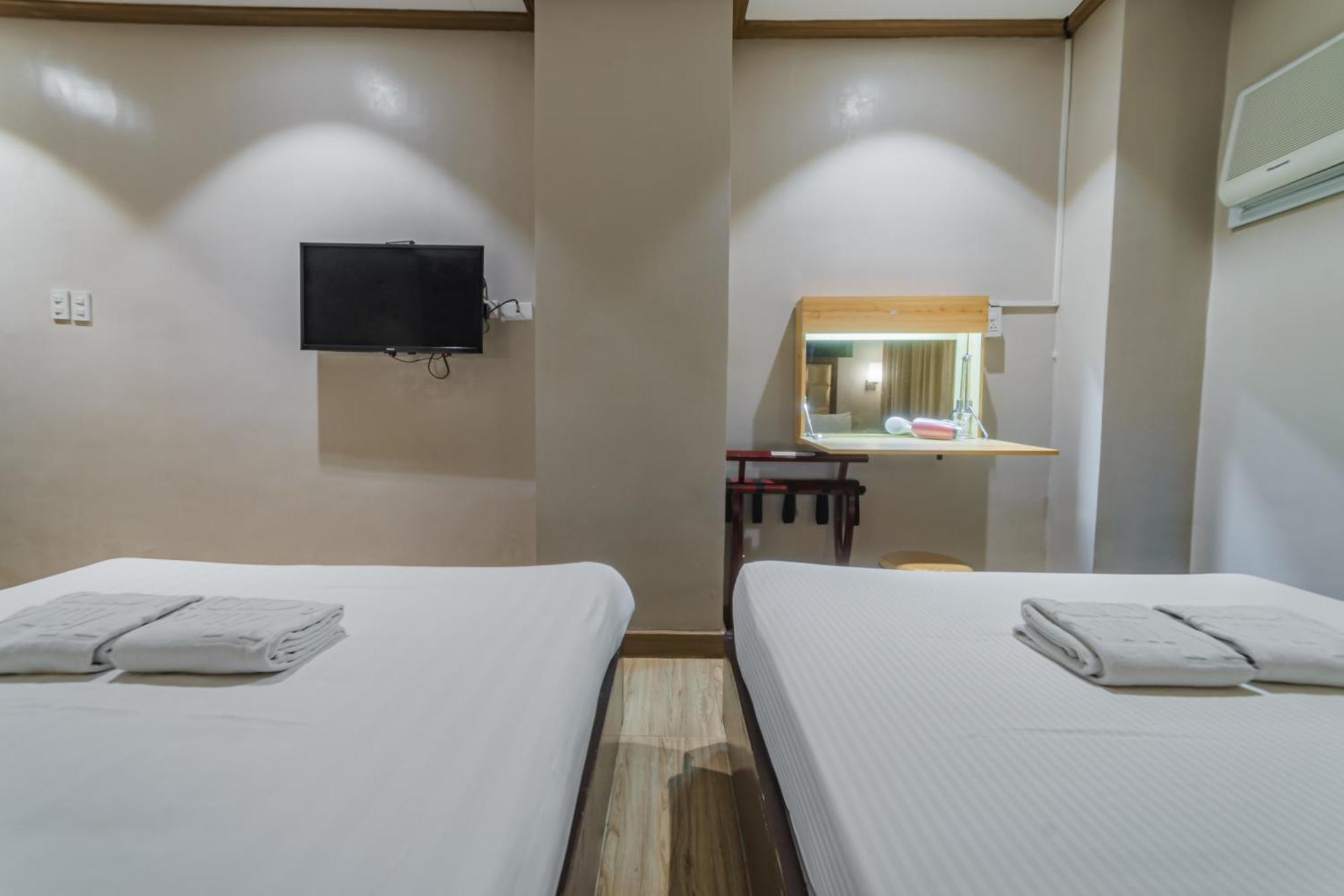 Robertson Hotel Нага Экстерьер фото